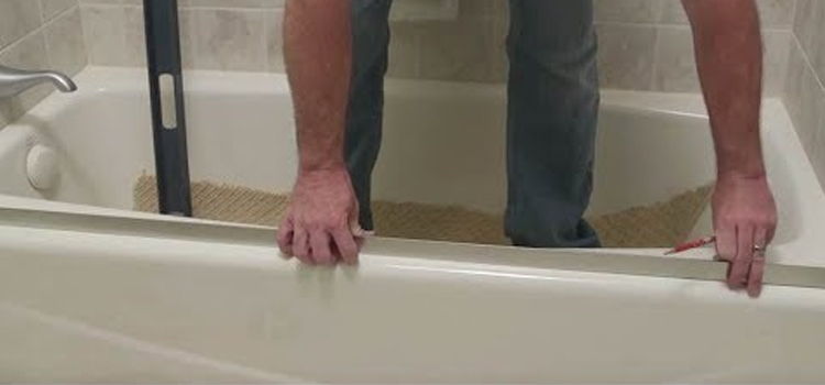 Sliding Shower Door Repair in La Riviera